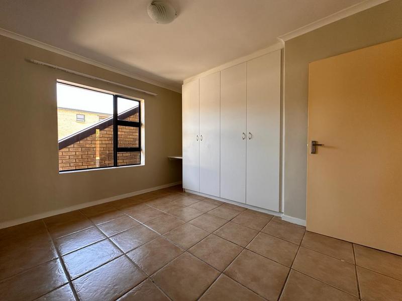 To Let 2 Bedroom Property for Rent in Gordons Bay Western Cape